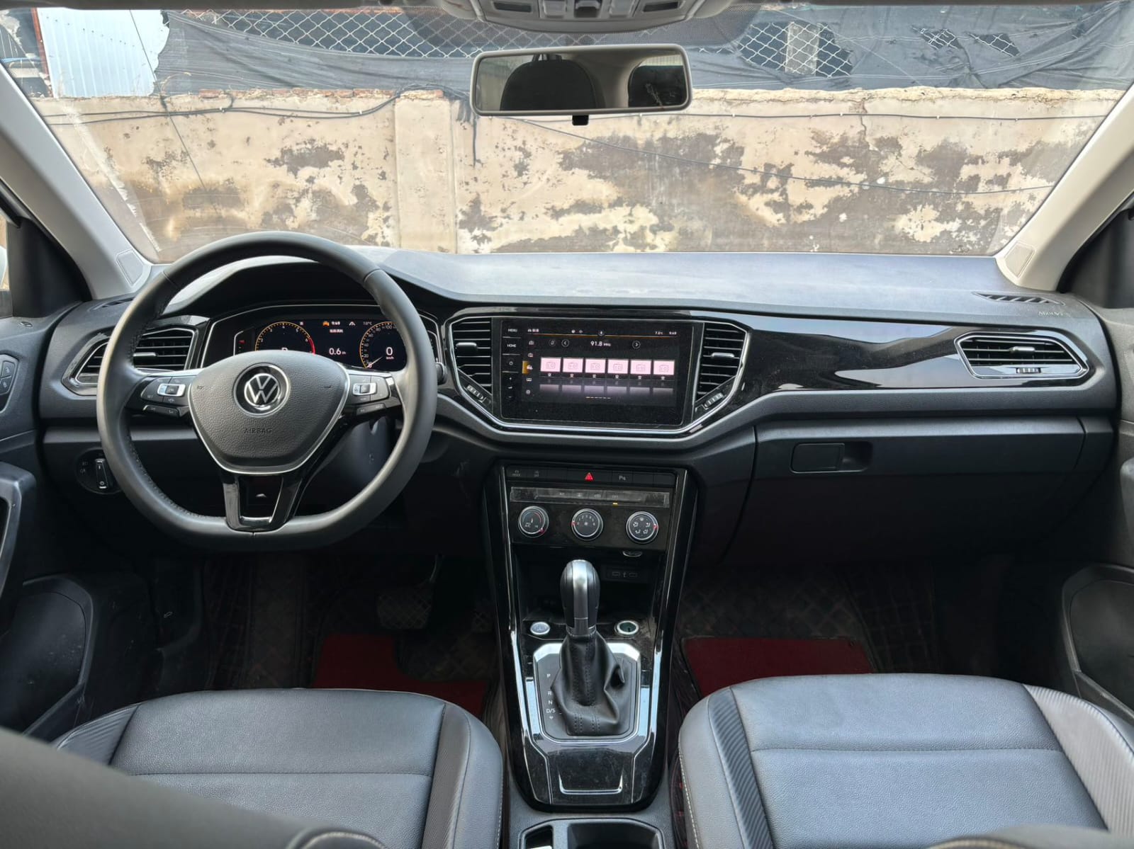 Volkswagen T-Roc Tango 280TSI DSG Enjoy PLUS