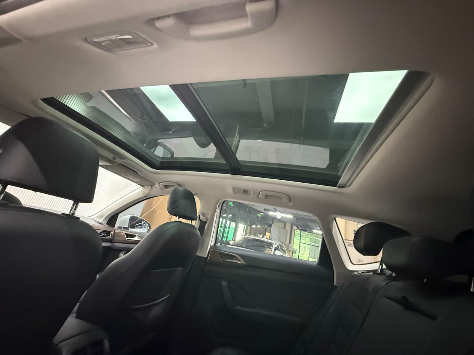 Volkswagen Tharu 280TSI Deluxe Edition PLUS