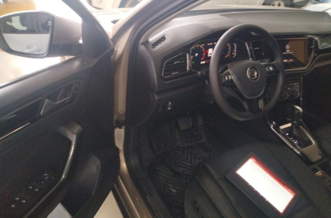 Volkswagen T-Roc Tango 280TSI DSG Enjoy PLUS