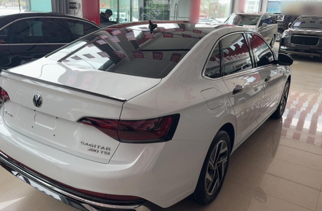 Volkswagen Sagitar 280TSI DSG Oversight Lite Edition