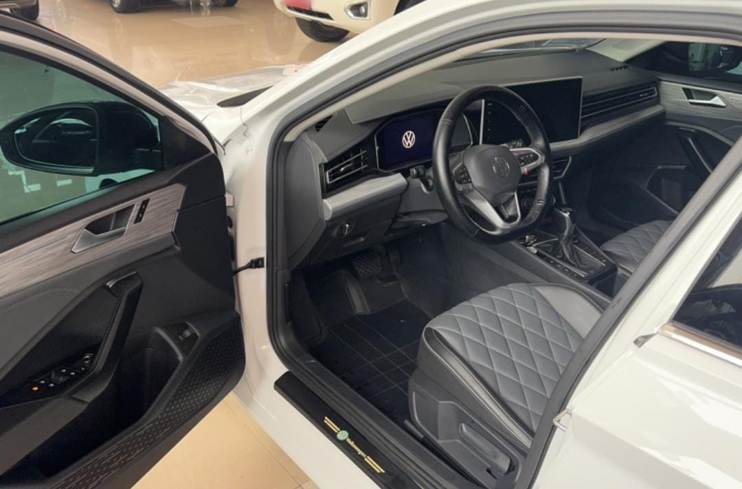 Volkswagen Sagitar 280TSI DSG Oversight Lite Edition