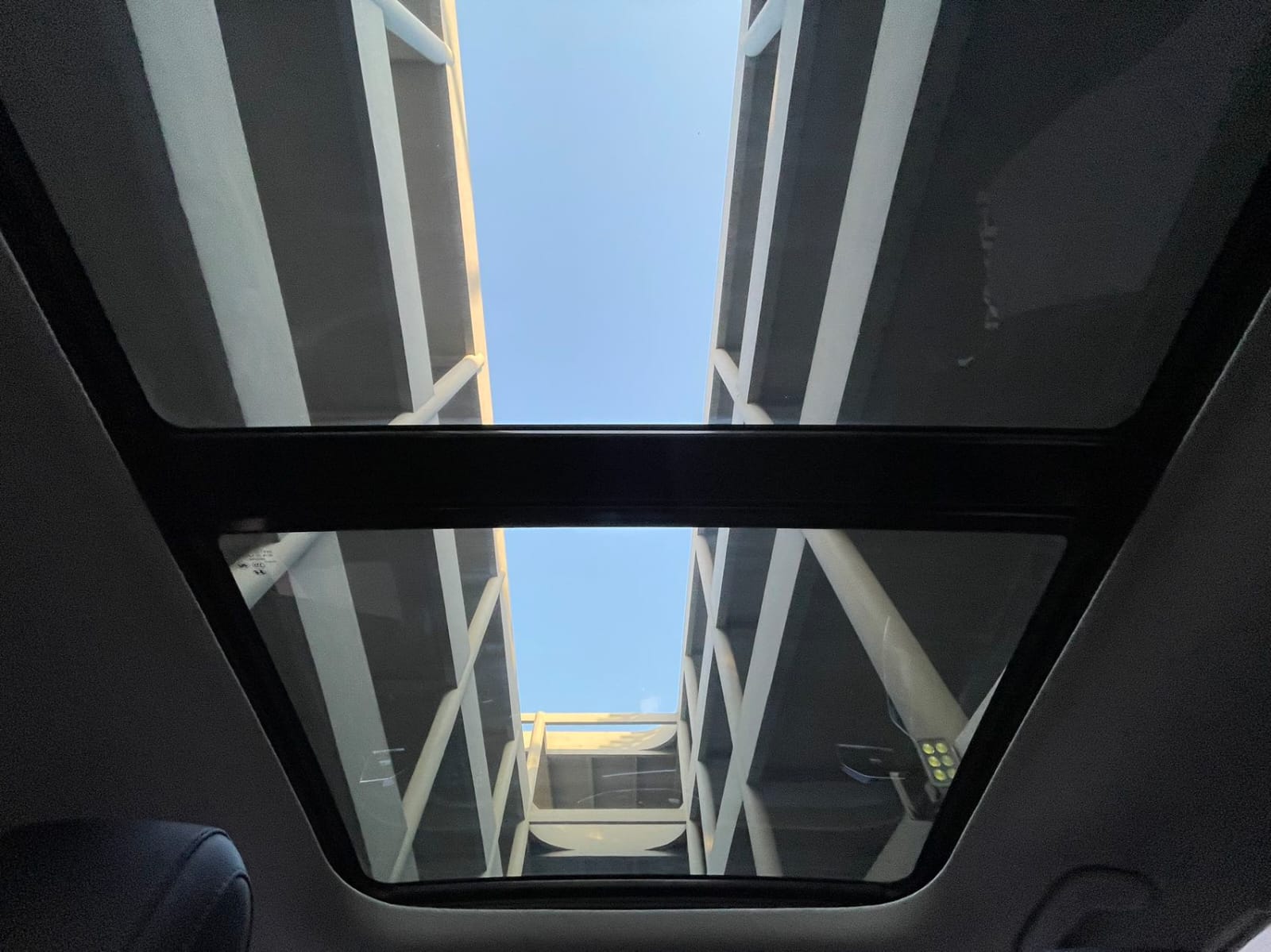 Hyundai ix25 1.5L CVT DLX Precious Edition