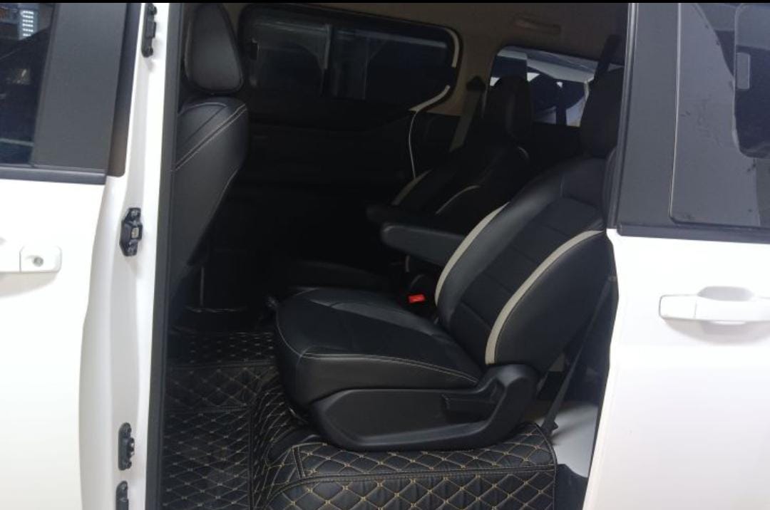Wuling Hongguang 1.5T Manual Luxury Edition
