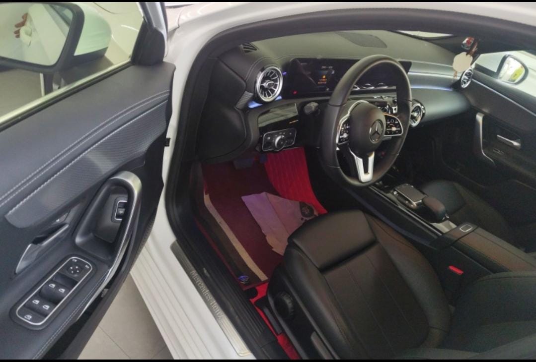 Mercedes-Benz A-Class A 180 L Sport Sedan