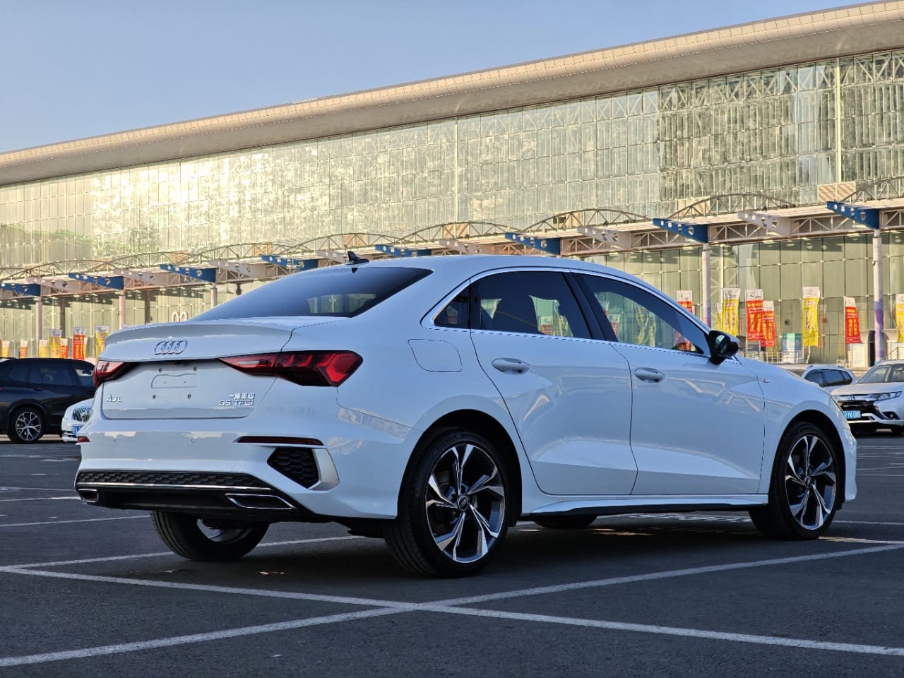 Audi A3L Limousine 35 TFSI Luxury Sport