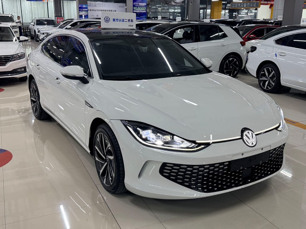 Volkswagen Lamando L 280TSI DSG Flagship Edition