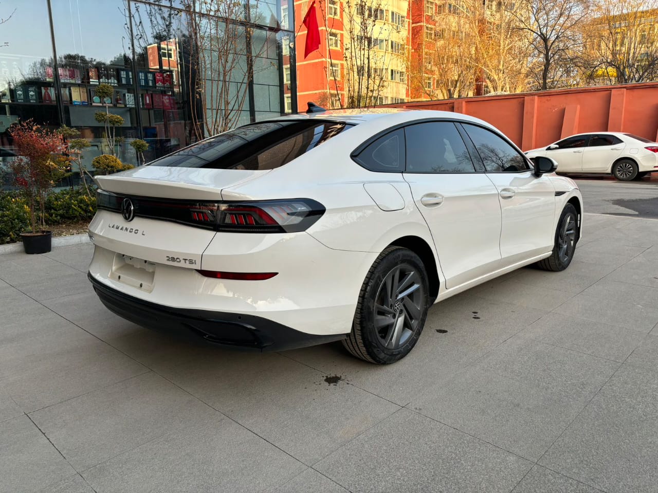 Volkswagen Lamando L 280TSI