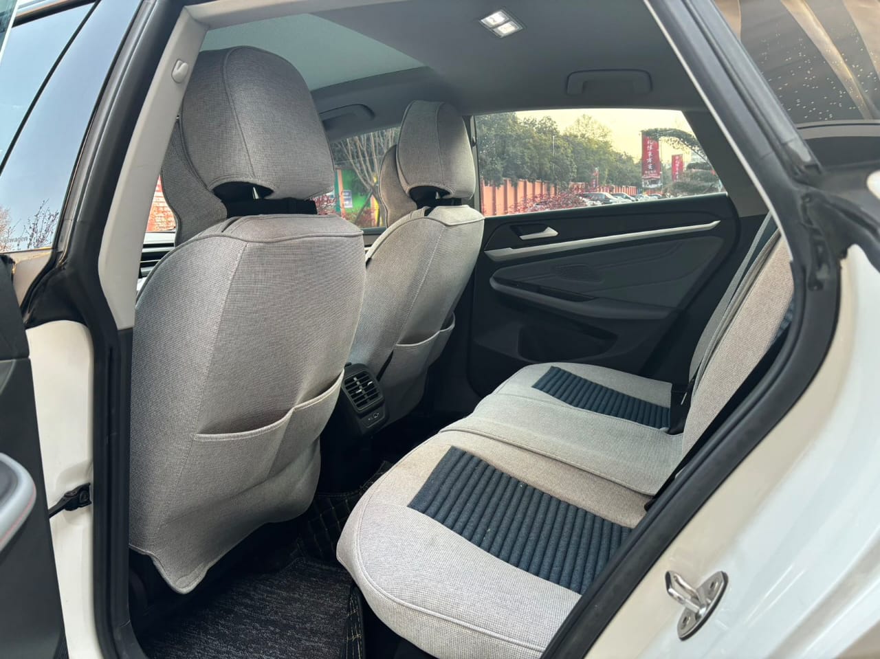 Volkswagen Lamando L 280TSI