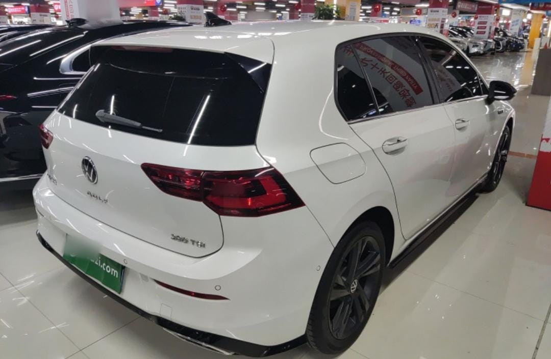 Volkswagen Golf 280TSI DSG R-Line