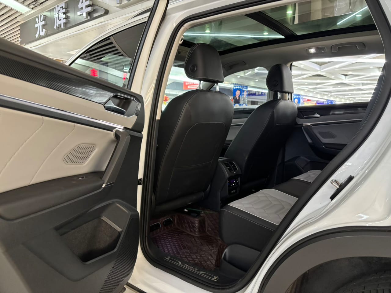 Volkswagen Tayron 280TSI Deluxe PLUS Premium Edition