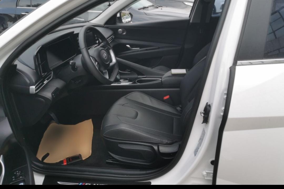 Hyundai Elantra 1.5L CVT GLX Elite Edition