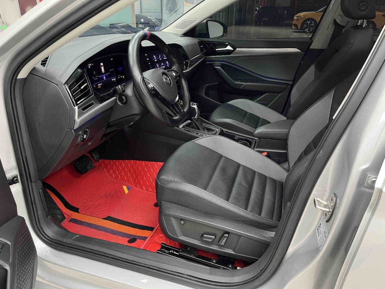 Volkswagen Sagitar 280TSI DSG Oversight Edition