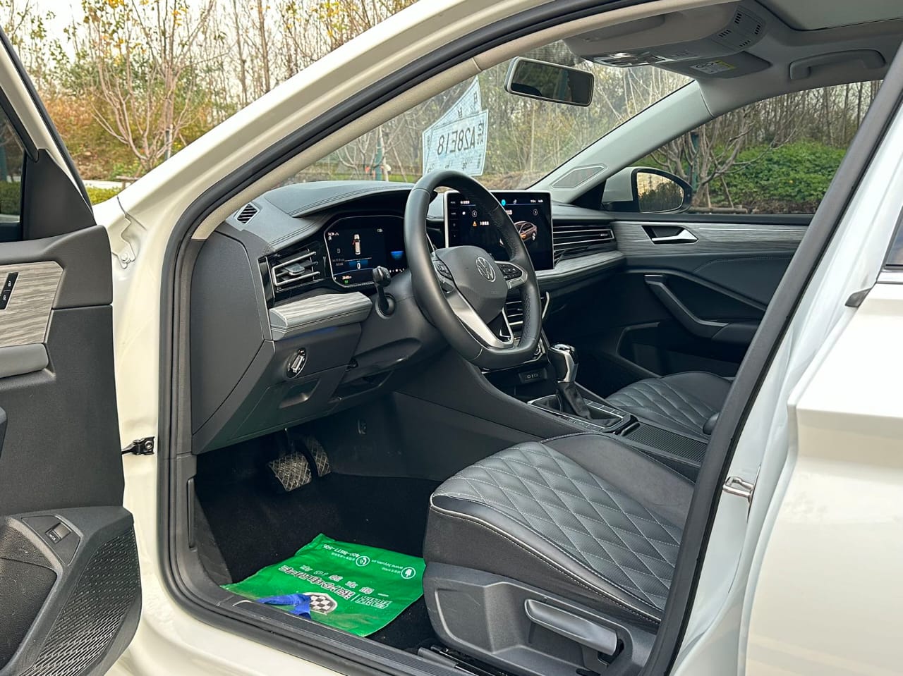 Volkswagen Sagitar 280TSI Overpass Lite Edition