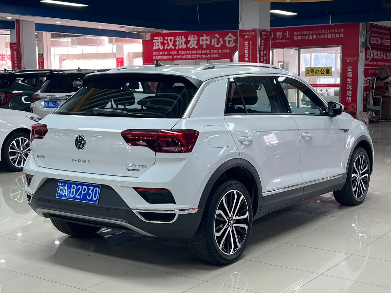 Volkswagen T-Roc L  280TSI DSG 4WD Роскошная версия