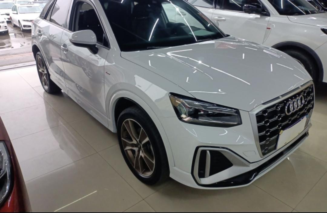Audi Q2L 35 TFSI Fashion Dynamic Edition