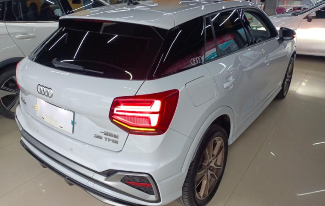 Audi Q2L 35 TFSI Fashion Dynamic Edition