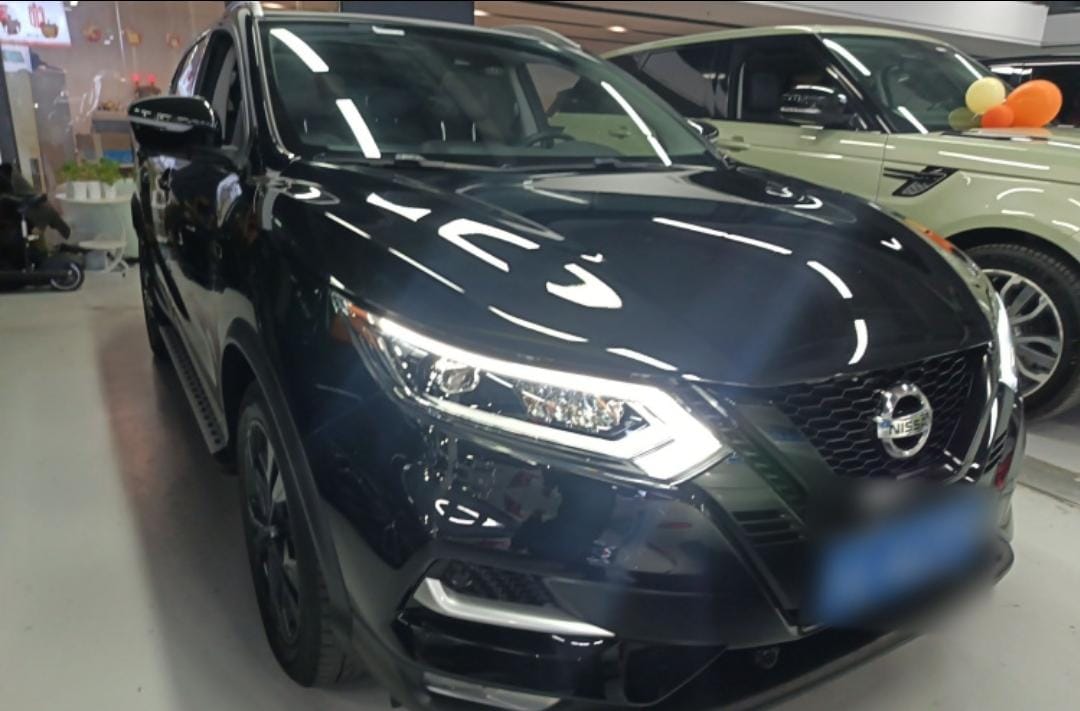 Nissan Qashqai 2.0L CVT XV Night Edition