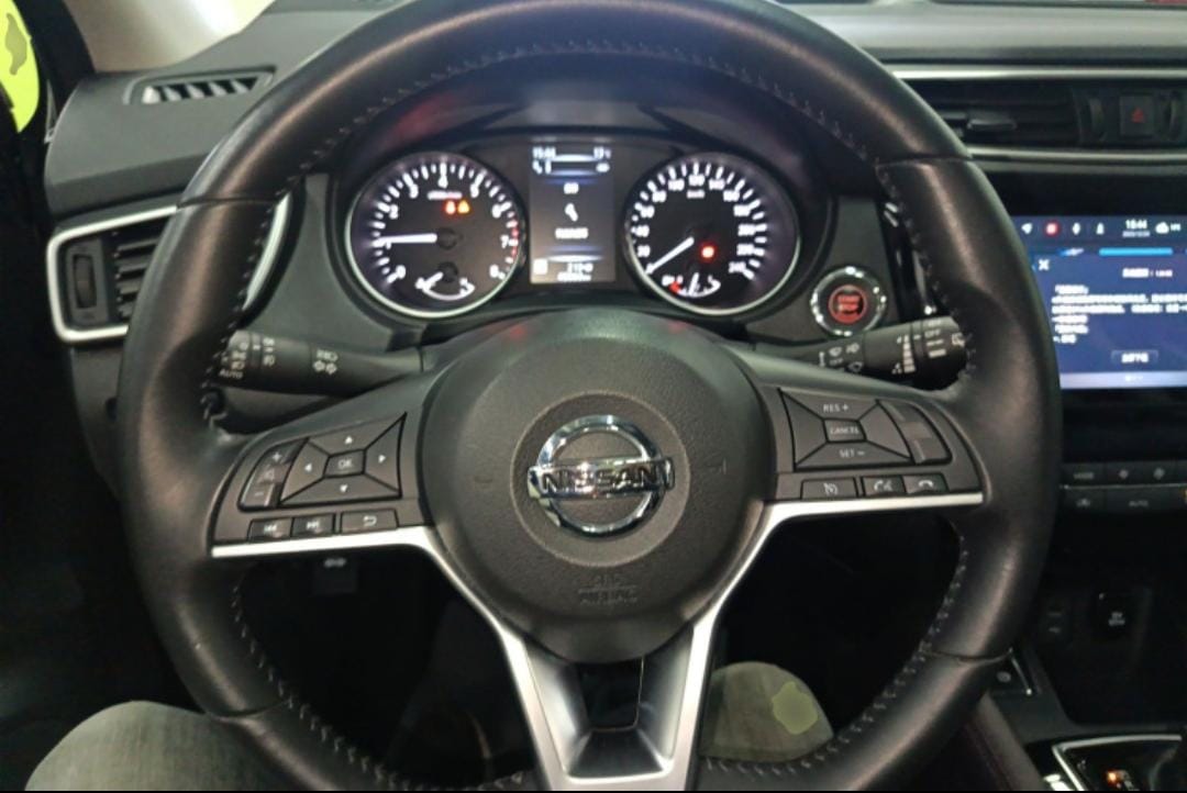 Nissan Qashqai 2.0L CVT XV Night Edition