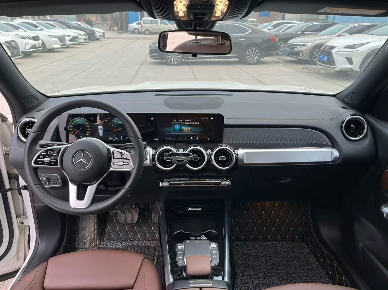 Mercedes-Benz GLB 180 Dynamic Edition