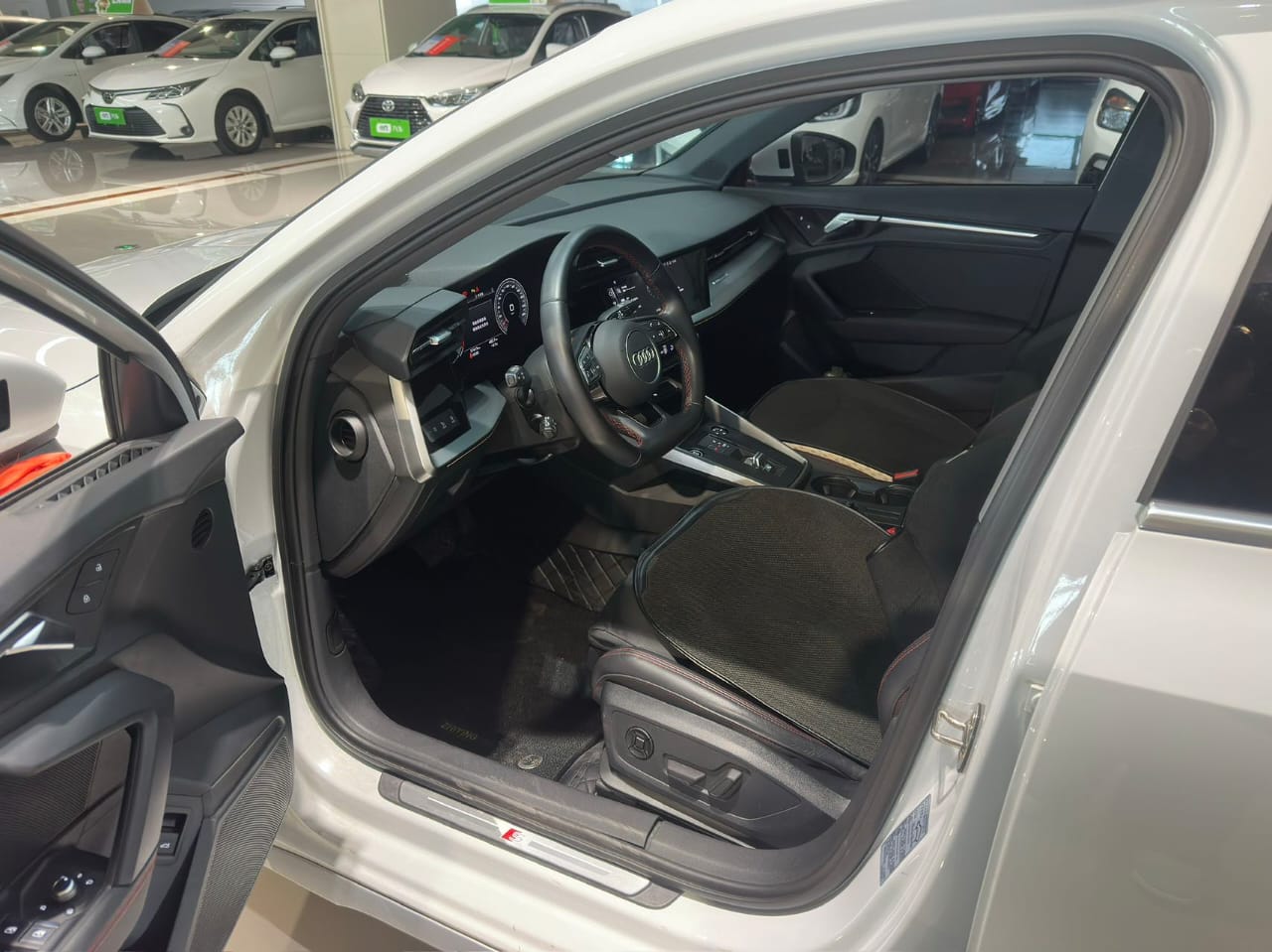 Audi A3L Limousine 35 TFSI Luxury Sport