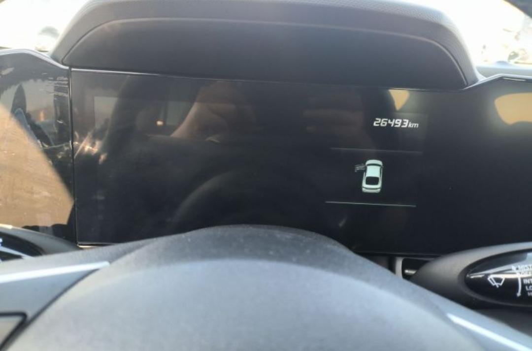 Hyundai Elantra 1.5L CVT LUX Premium Edition