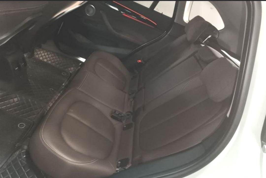 BMW X1 sDrive20Li Premium Edition