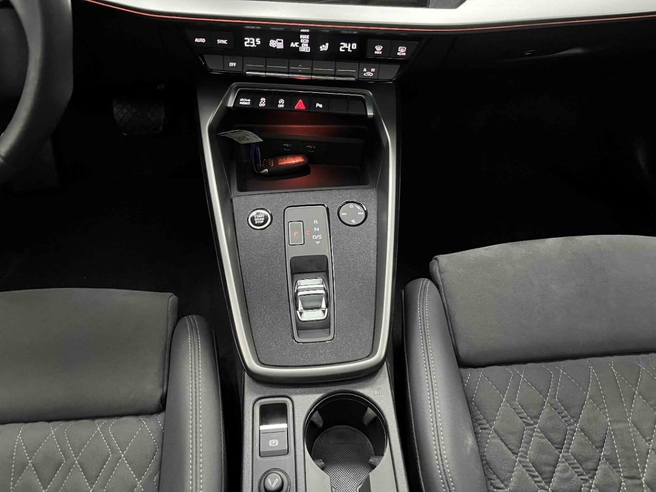 Audi A3L Limousine 35 TFSI Luxury Sport