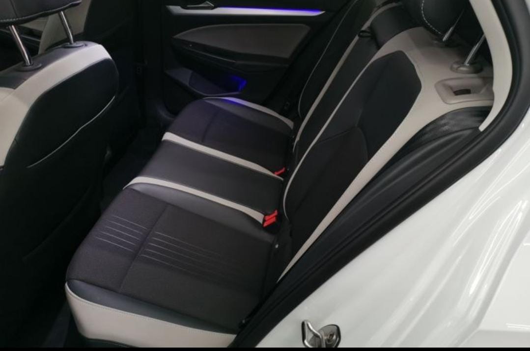 Volkswagen Golf 280TSI DSG Pro