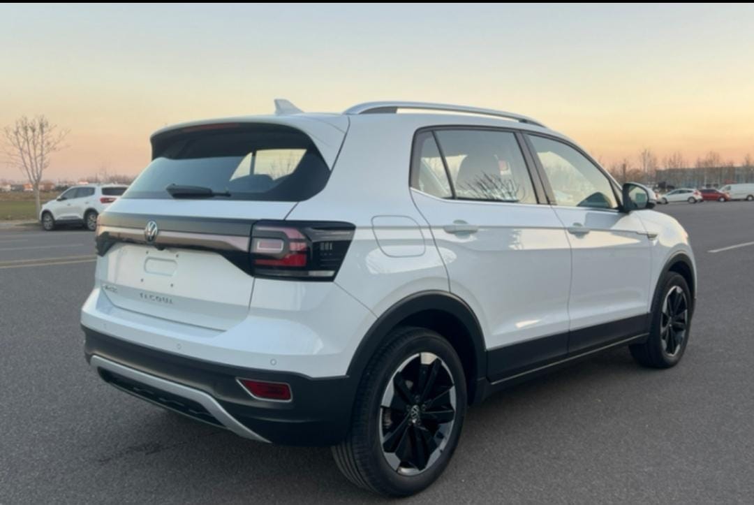 Volkswagen Tacqua 1.5L Automatic