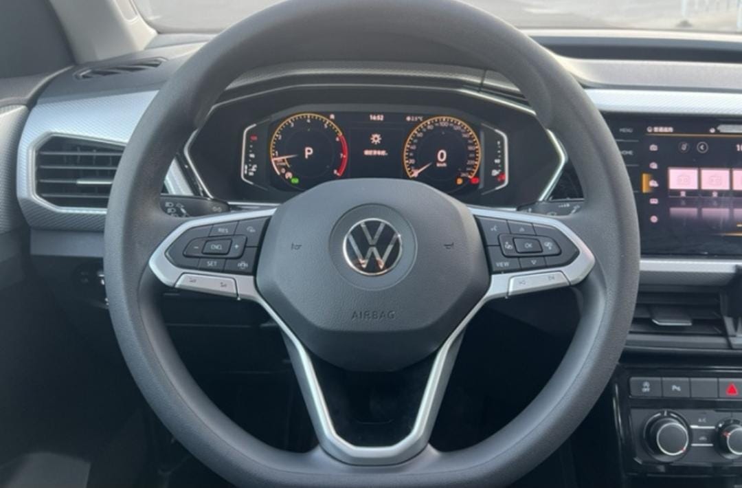 Volkswagen Tacqua 1.5L Automatic