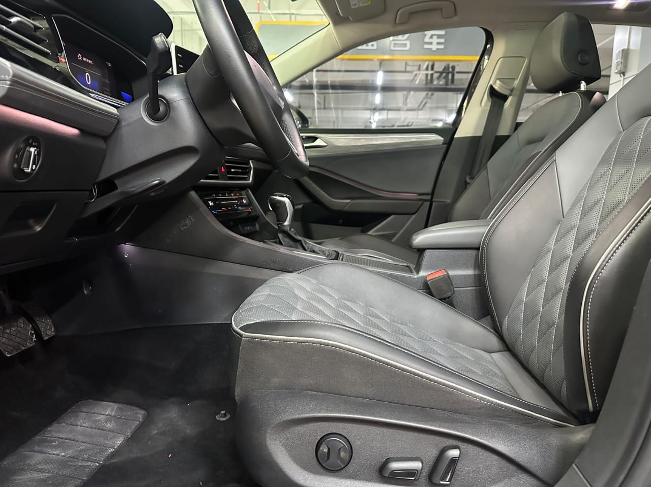 Volkswagen Sagitar 280TSI Beyond Edition