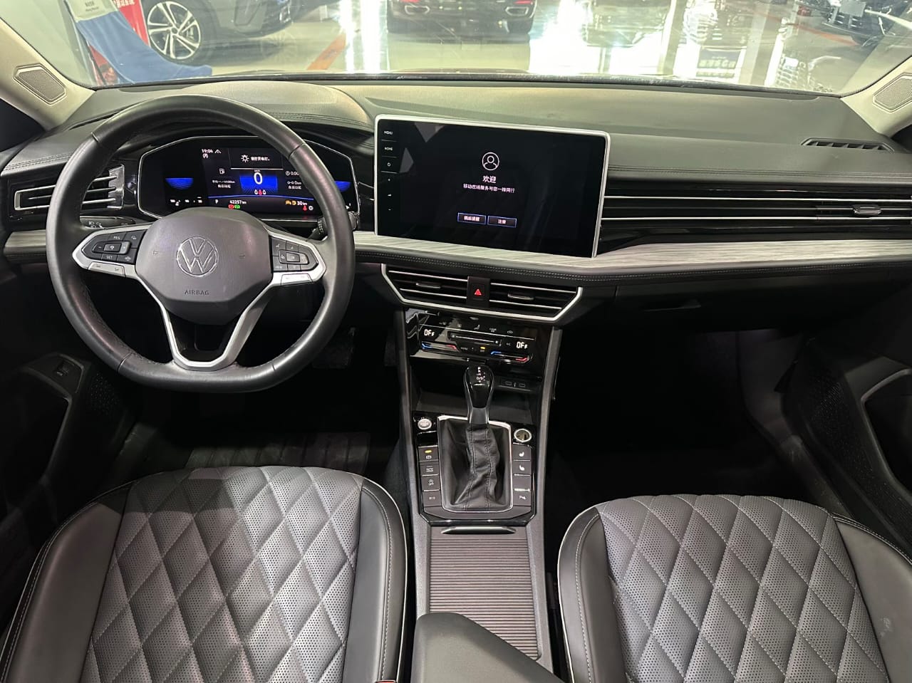 Volkswagen Sagitar 280TSI Beyond Edition