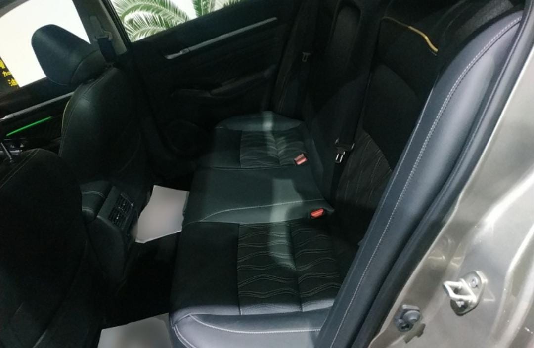 Nissan Altima 2.0L XL-Upr Premium Edition