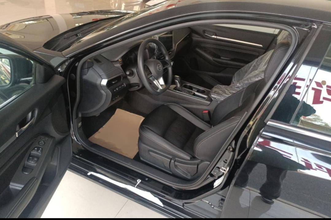 Nissan Altima 2.0L XE Exclusive Edition