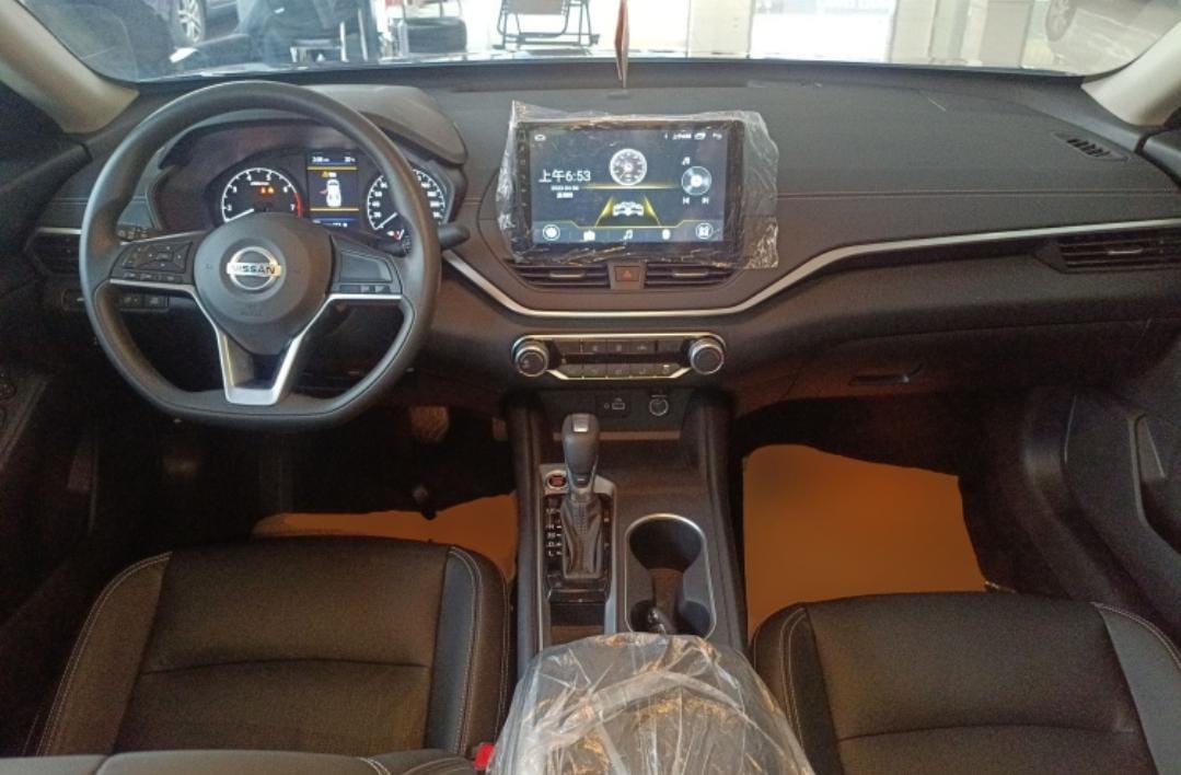 Nissan Altima 2.0L XE Exclusive Edition