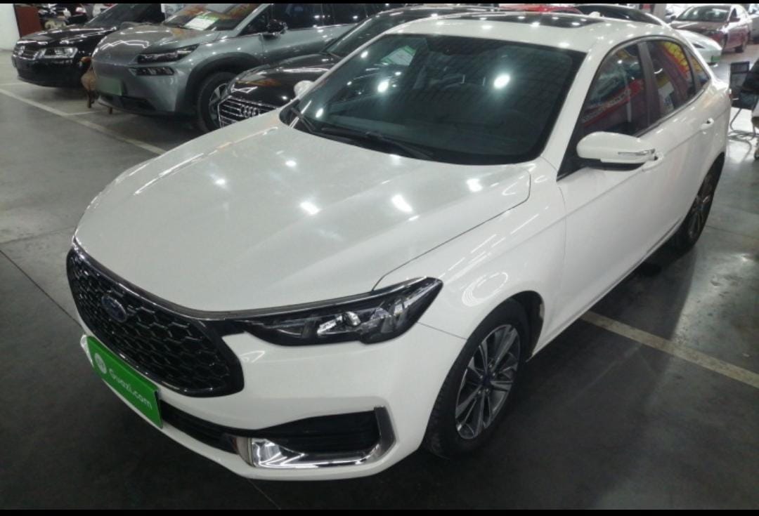 Ford Escort 1.5L Automatic Diamond Edition