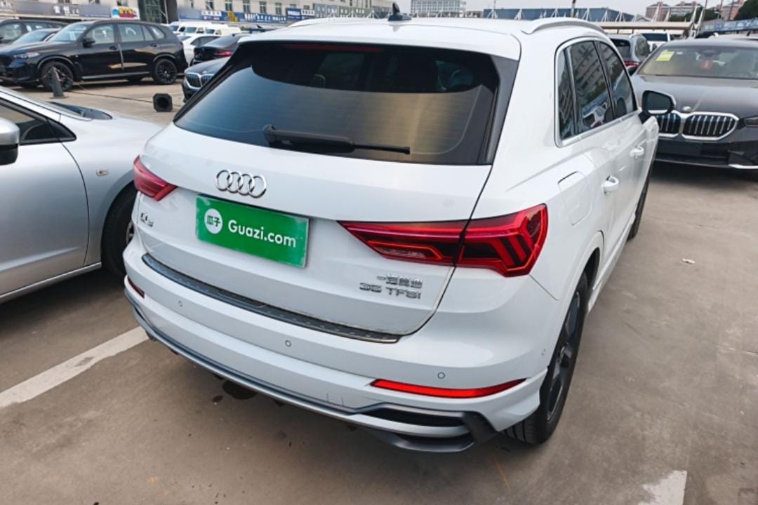 Audi Q3 35 TFSI Fashion Dynamic Edition