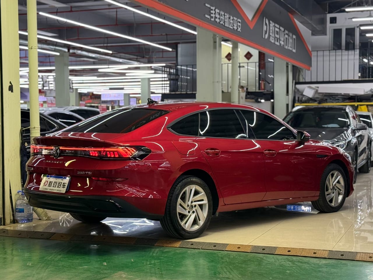 Volkswagen Lamando L 280TSI DSG Hot Version