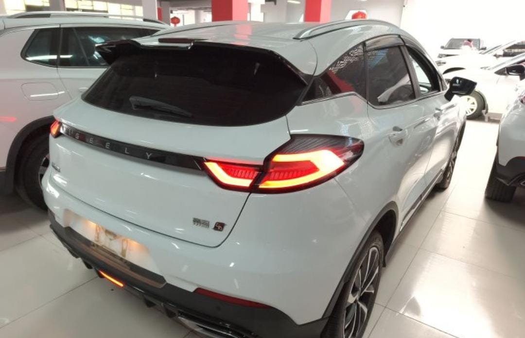 Geely Emgrand S 1.4T CVT Cross-Player Edition