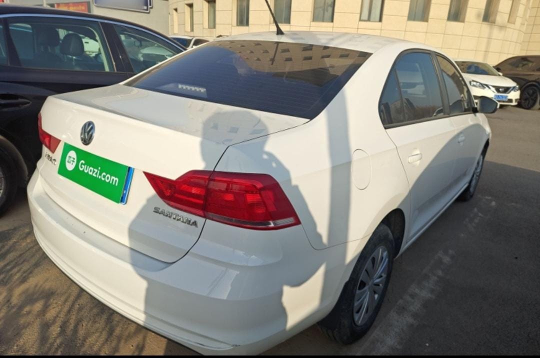 Volkswagen Santana 1.5L Manual Fashion Edition