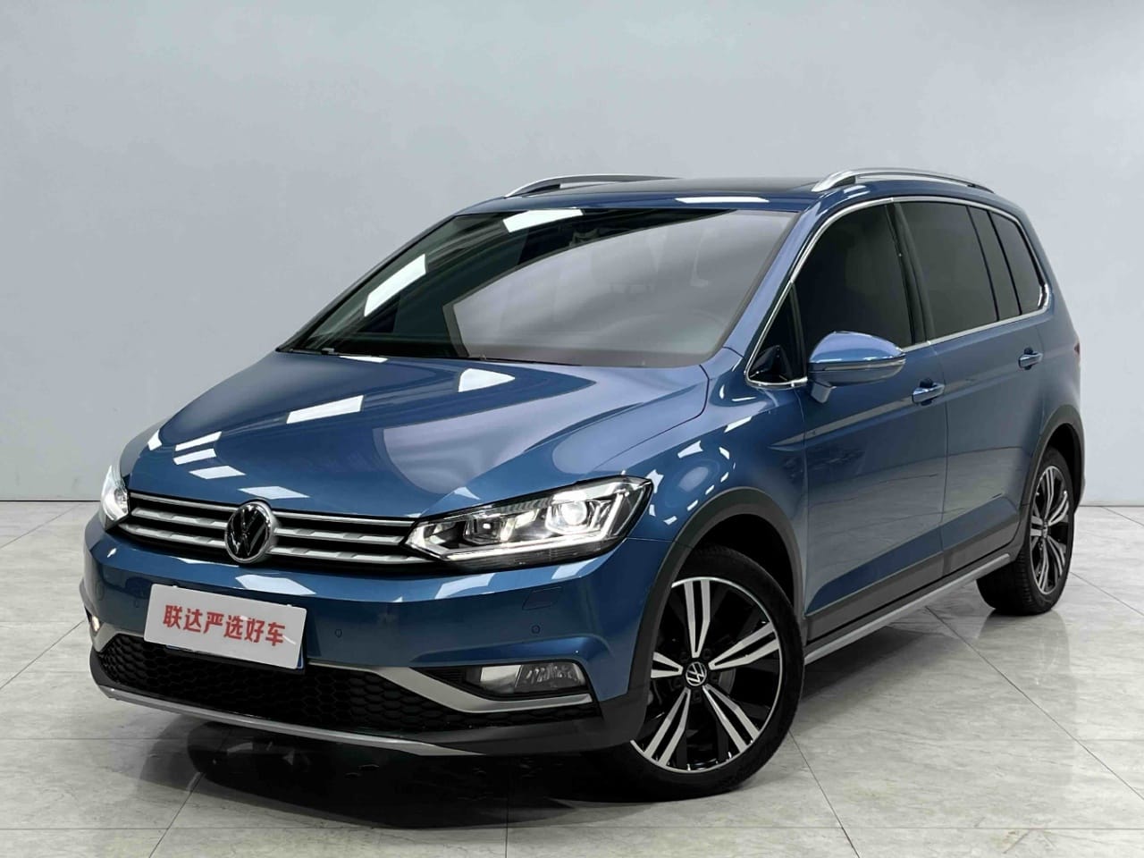 Volkswagen Touran L 280TSI DSG Extended Edition