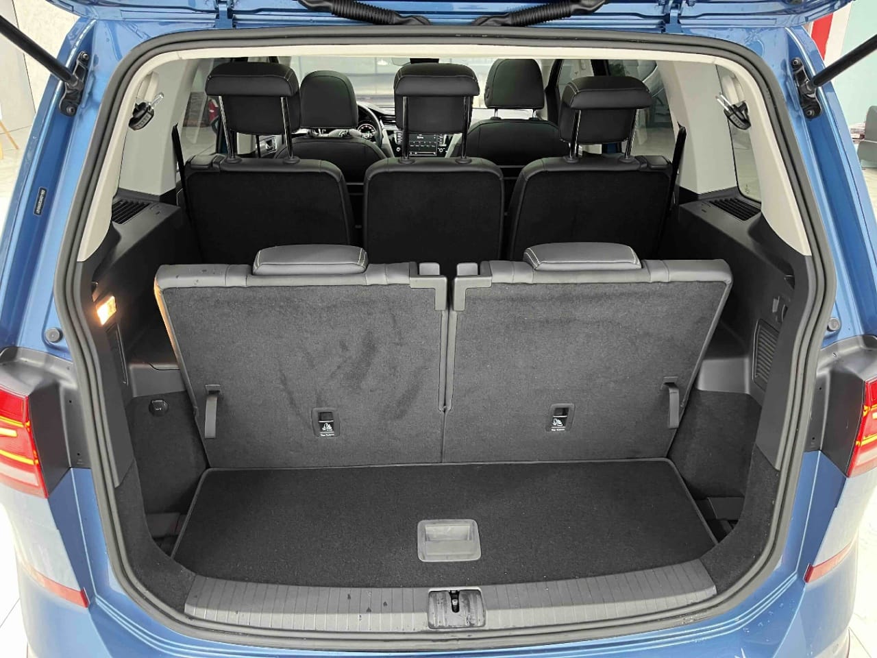 Volkswagen Touran L 280TSI DSG Extended Edition