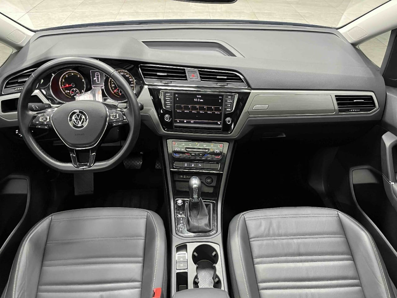 Volkswagen Touran L 280TSI DSG Extended Edition