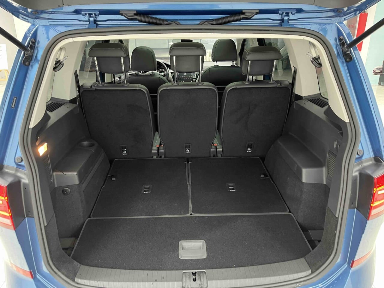 Volkswagen Touran L 280TSI DSG Extended Edition