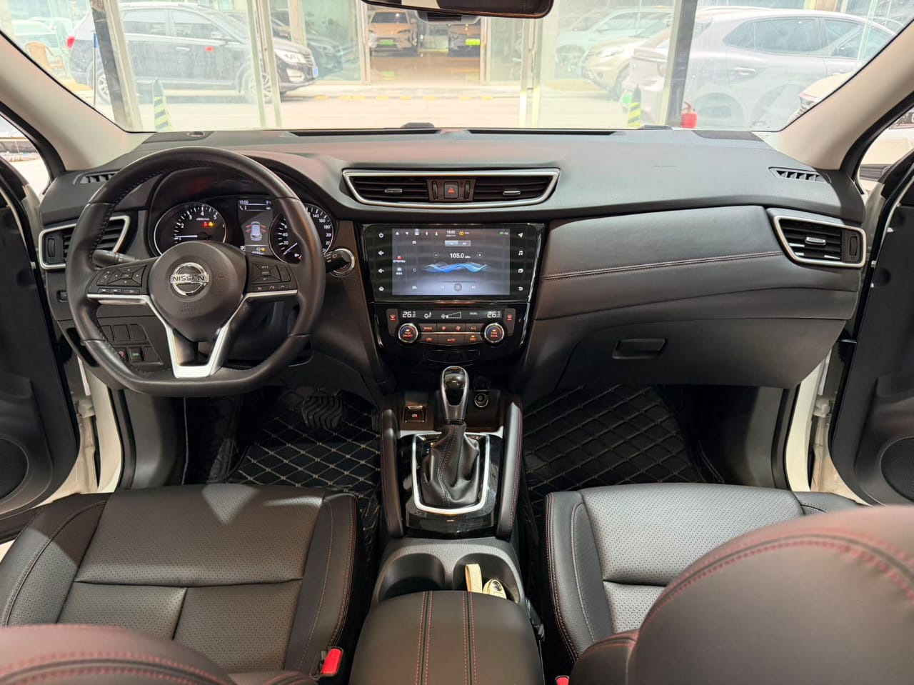 Nissan Qashqai 2.0L Deluxe Edition