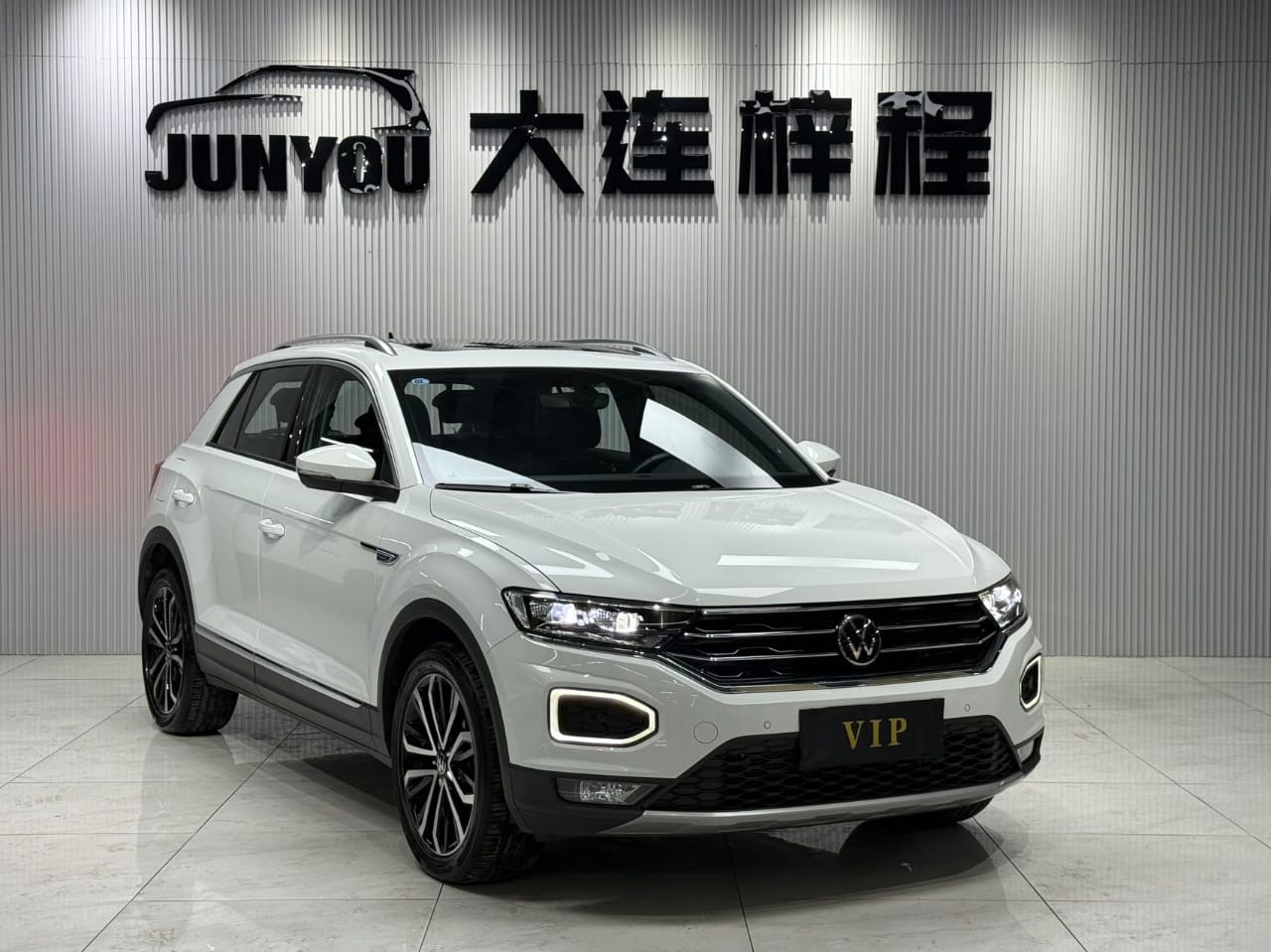 Volkswagen T-Roc Tango 280TSI DSG Deluxe Intelligent Edition