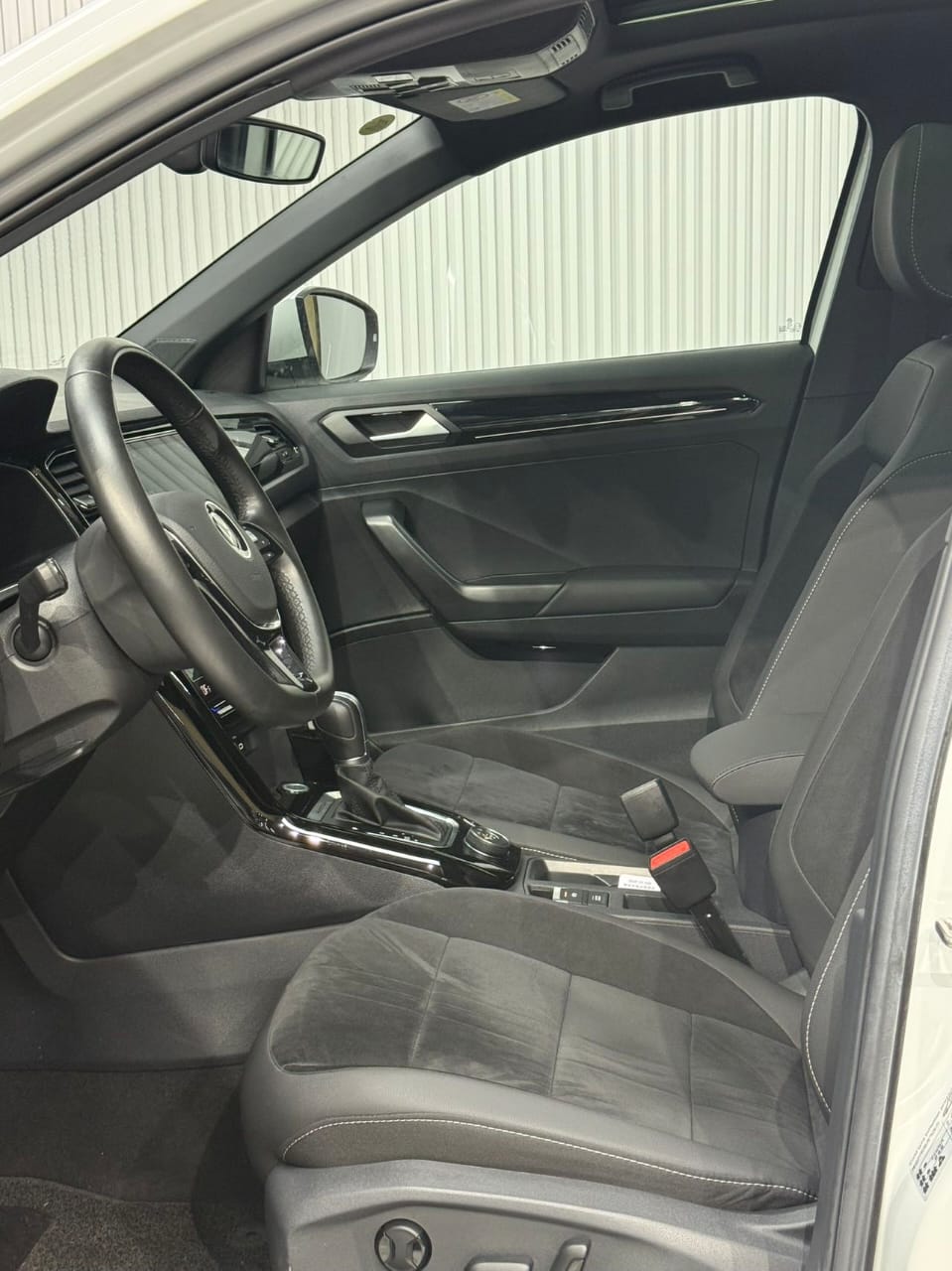 Volkswagen T-Roc Tango 280TSI DSG Deluxe Intelligent Edition