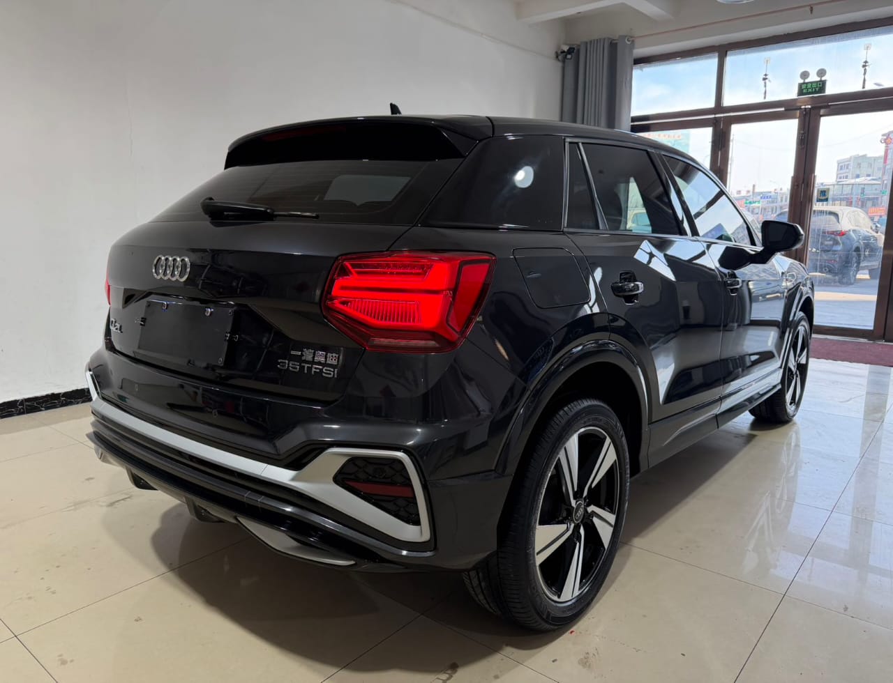 Audi Q2L 35 TFSI Luxury Dynamic