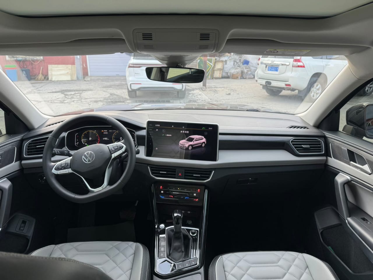 Volkswagen Tayron 280TSI Deluxe PLUS Premium Edition