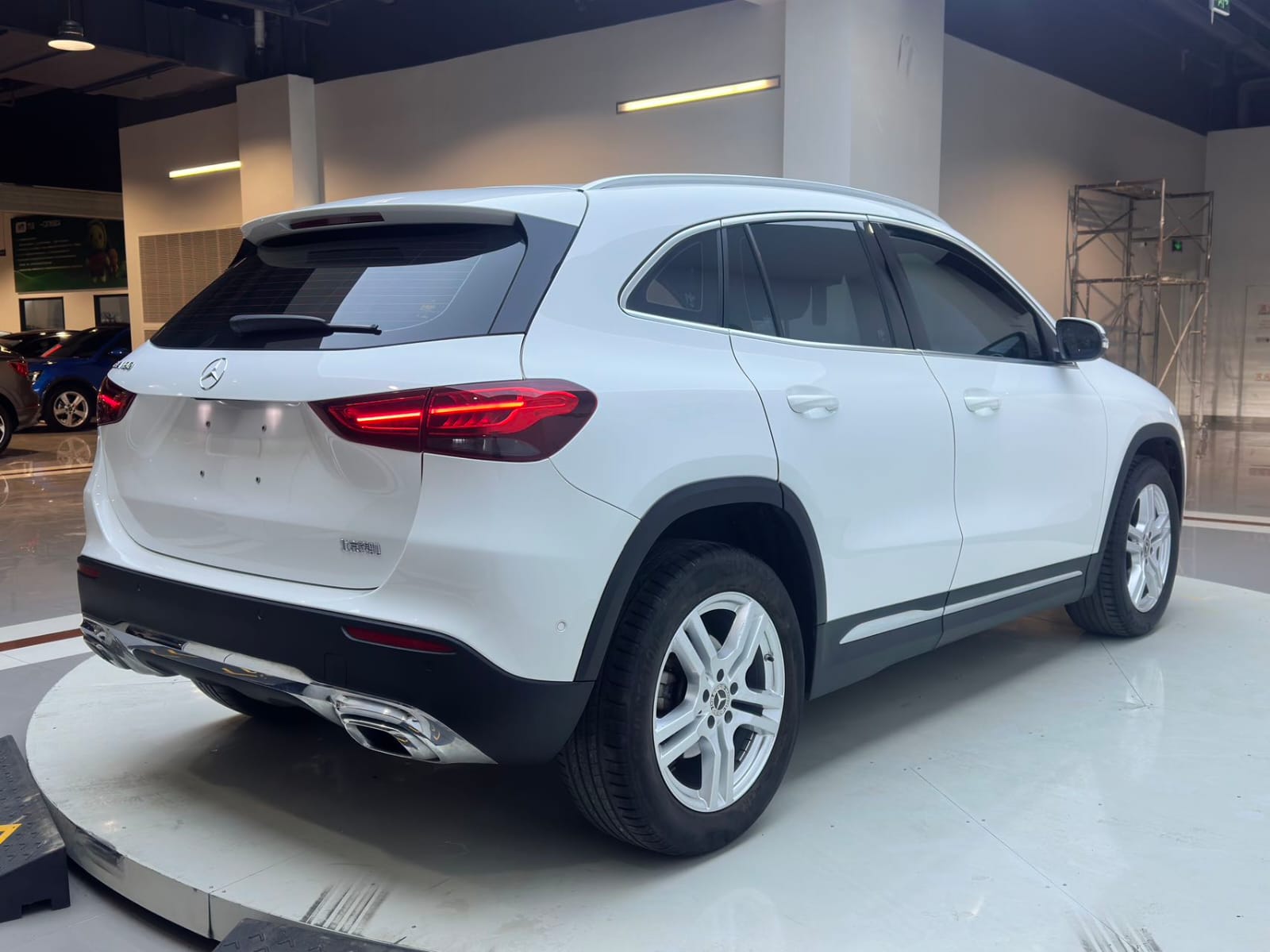 Mercedes-Benz GLA 180